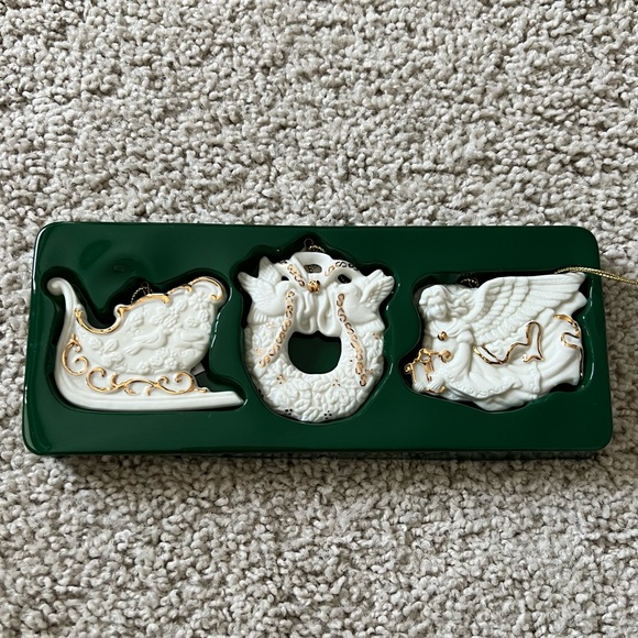 Porcelain Ornaments - Picture 4 of 5